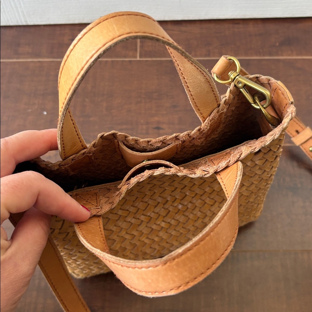 Madewell The Small Transport Crossbody: Woven Leather Edition - Picture 11 of 12